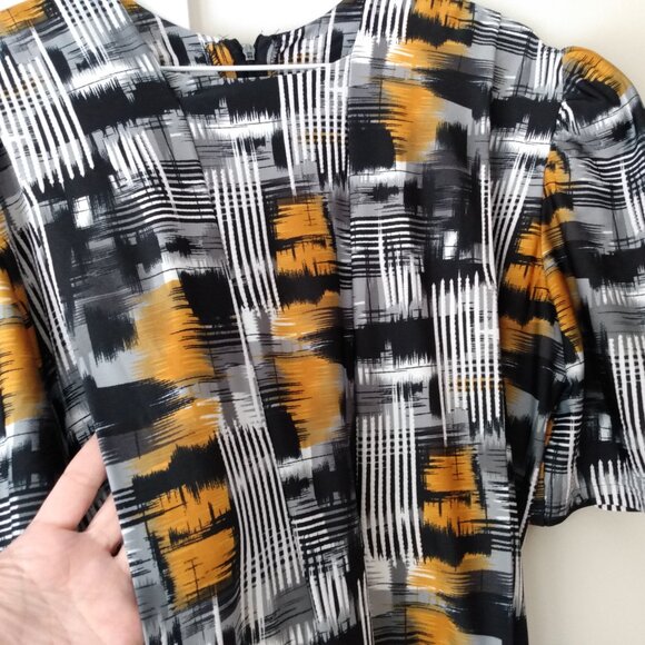 Mennonite Cape Dress 43"B 39"W Black Yellow Stretchy Full Skirted Puffed Sleeves - Picture 7 of 11